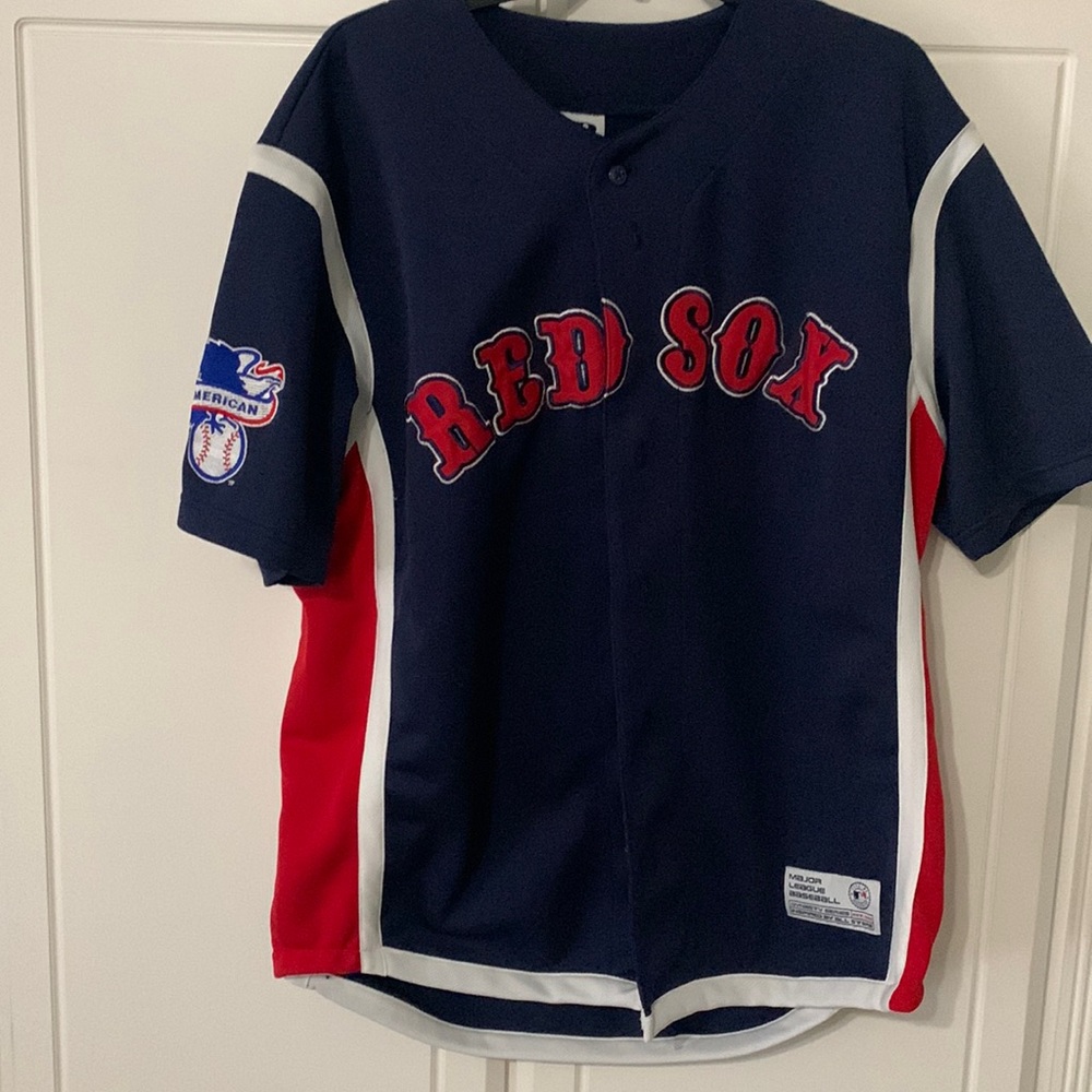 Red Sox men’s medium button up shirt